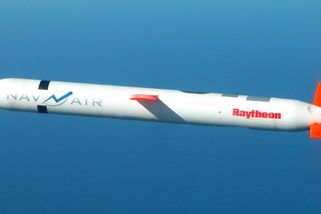 Západní rakety nejsou drahé, to jen nákupy munice nejsou sexy - Médium.cz